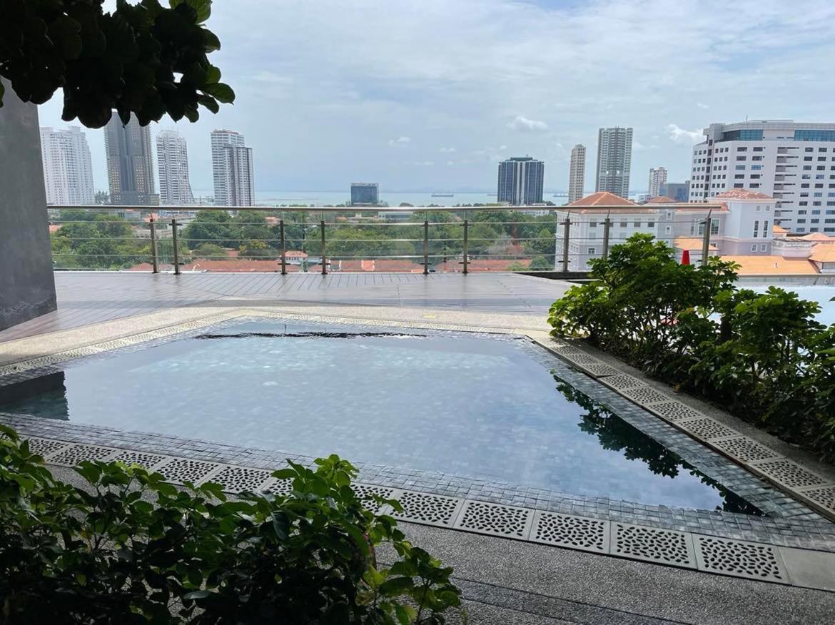 The Pine, 3Br Seaview By Wstay @ Tropicana 218 Macalister George Town Exterior foto